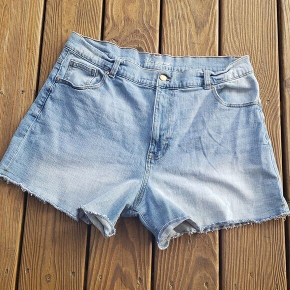 No Boundaries high rise jeans shorts size 19 - Picture 1 of 11
